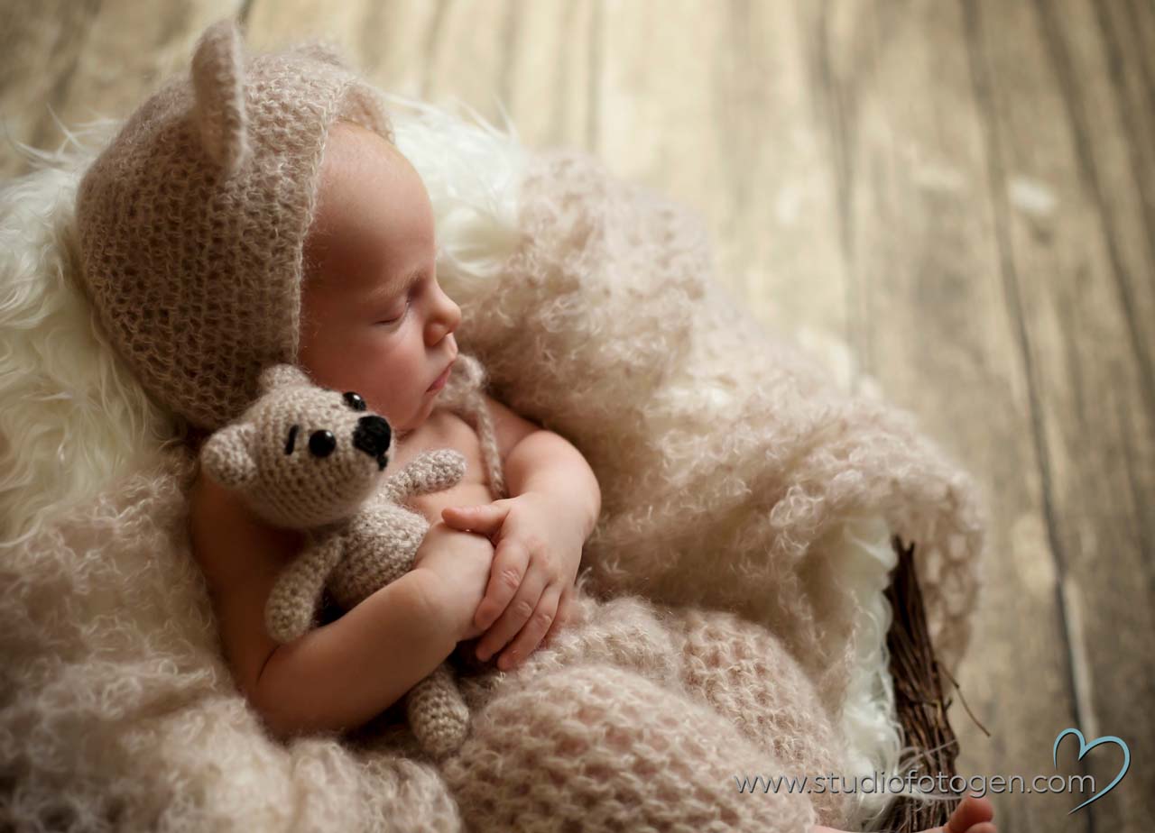 093_NEWBORN